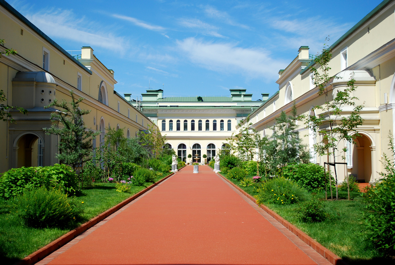 Малый эрмитаж в санкт петербурге фото