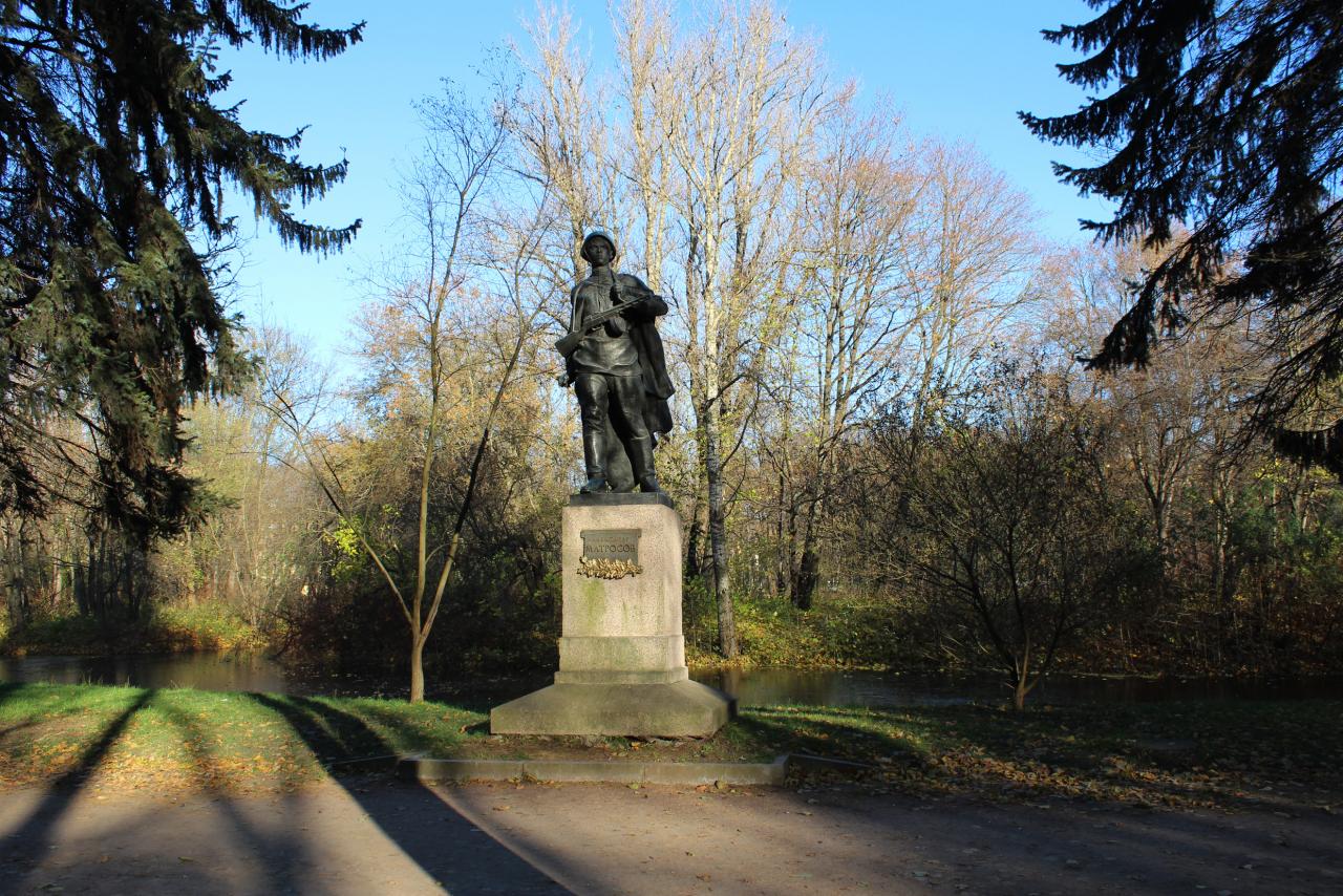 памятники в парке победы