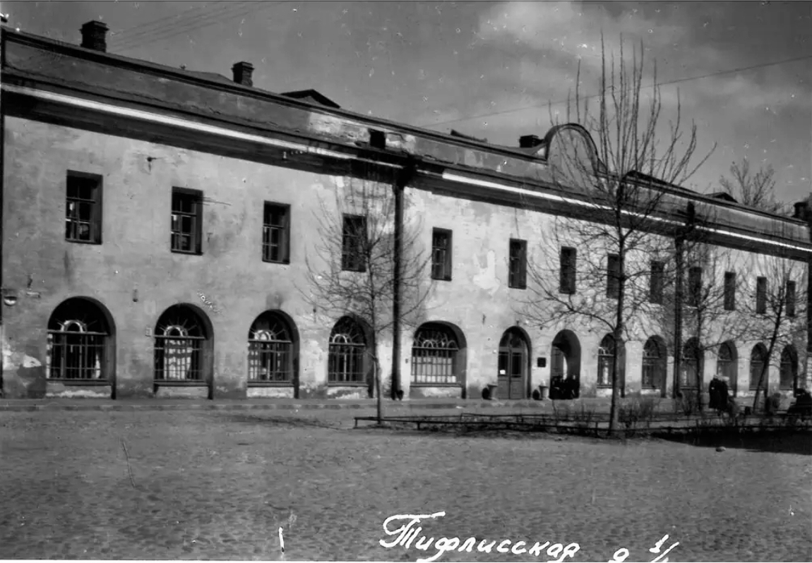 гостиный двор санкт петербург старые