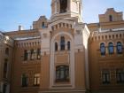 в каком году была учреждена первая в россии община сестер милосердия свято троицкая. thumb 213 218148. в каком году была учреждена первая в россии община сестер милосердия свято троицкая фото. в каком году была учреждена первая в россии община сестер милосердия свято троицкая-thumb 213 218148. картинка в каком году была учреждена первая в россии община сестер милосердия свято троицкая. картинка thumb 213 218148. Первой российской общиной сестер милосердия была Санкт-Петербургская Свято-Троицкая община, основанная в марте 1844 года. В Москве община сестер милосердия возникла в 1848 году. В основе общин лежала идея о том, что «служение сестер милосердия невозможно без личного подвига во имя любви к Богу и ближнему, если человек отдает себя всецело, бескорыстно и беззаветно». В годы Крымской войны великой княгиней Еленой Павловной была создана Крестовоздвиженская община, которой руководил Н.И. Пирогов. В 1867 году была создана община Красного Креста — Общество попечения о раненых и больных воинах, которое готовило сестер для ухода за больными и ранеными как в военное, так и в мирное время.